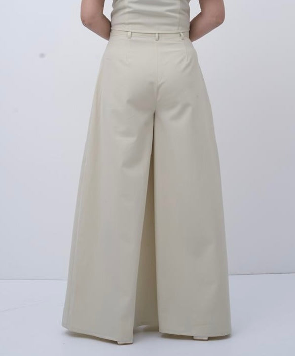 The Ruffle Power Bottom