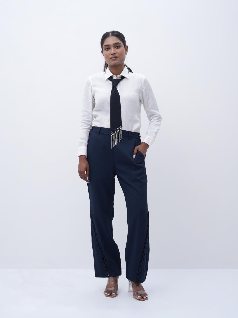 Pearl Drape Tie Black