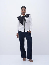 Asymmetric Tie Collar